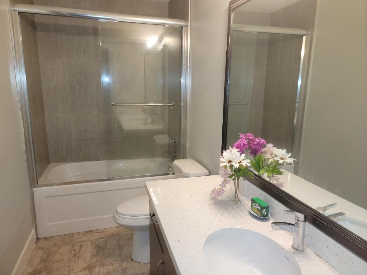Oscar Inn & 2Bd Family Suite Or Private Room Abbotsford Zewnętrze zdjęcie