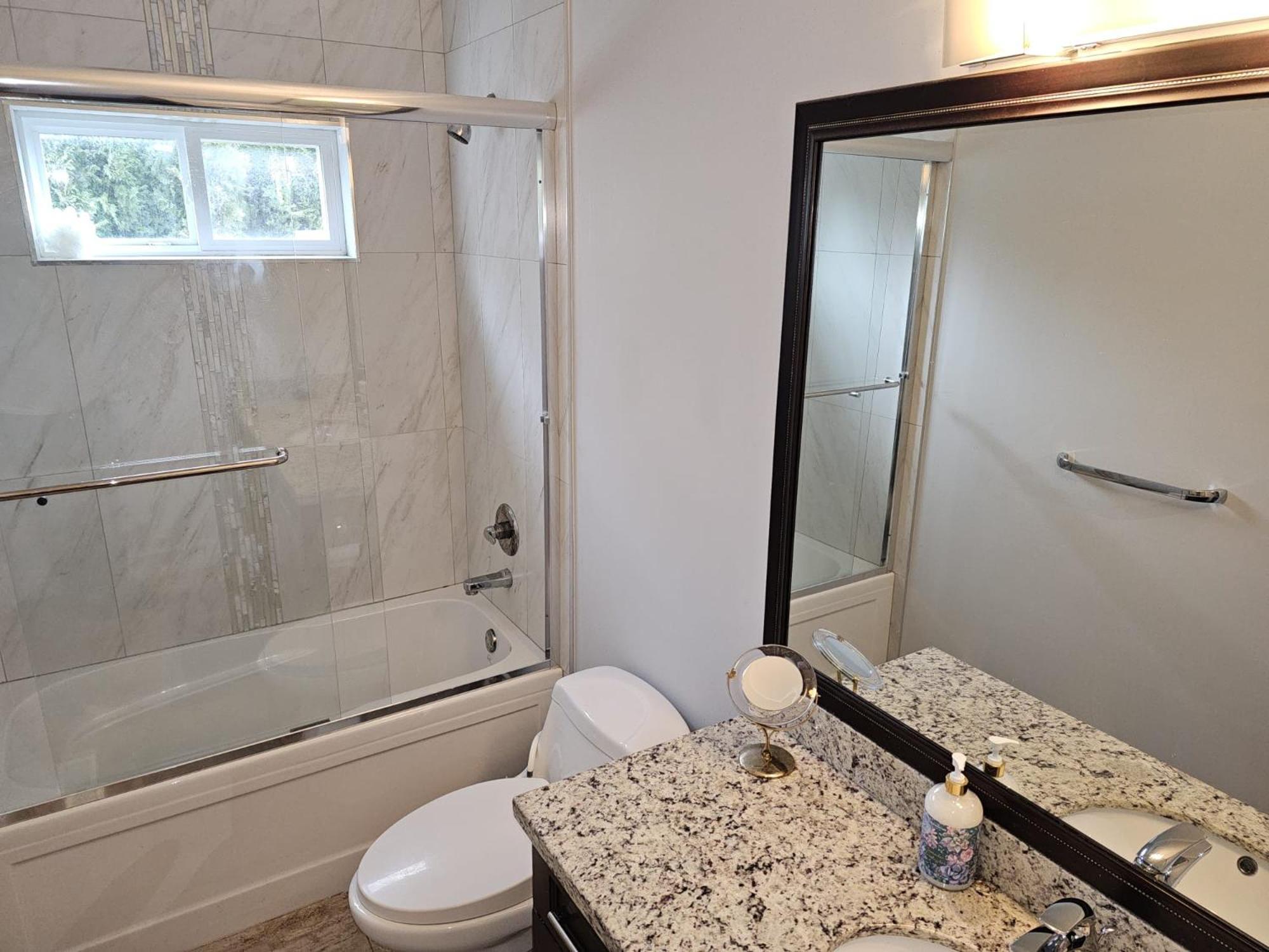 Oscar Inn & 2Bd Family Suite Or Private Room Abbotsford Zewnętrze zdjęcie